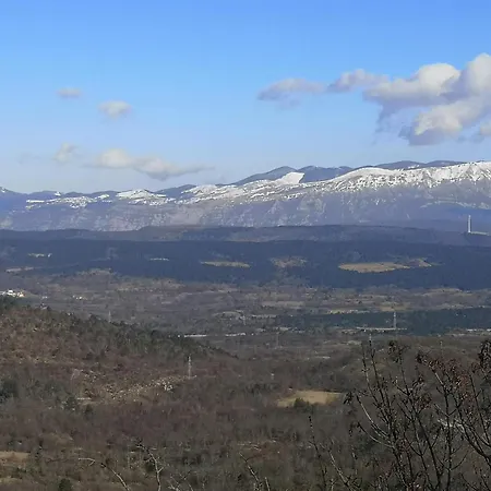Apartma Jezevi * Sezana